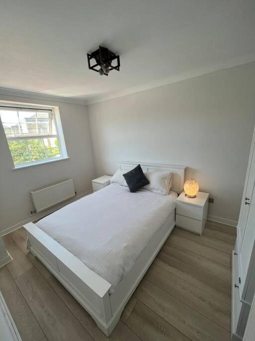Stylish Penarth Marina Apartment Cardiff Luaran gambar