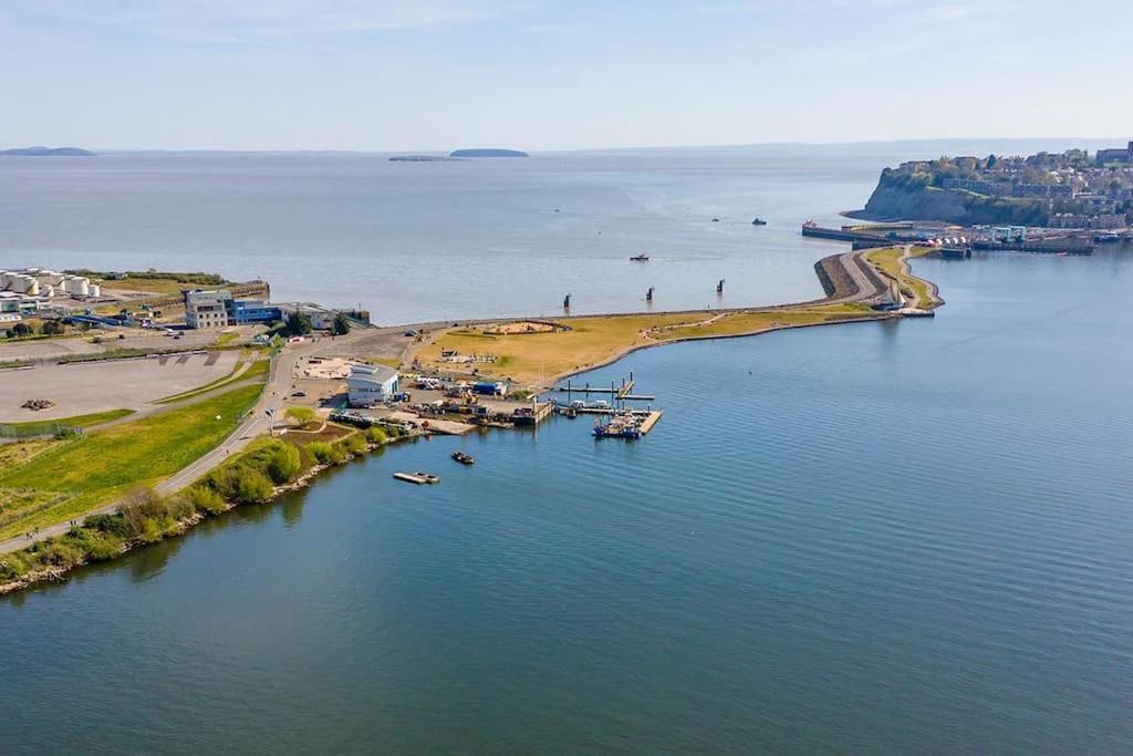 Stylish Penarth Marina Apartment Cardiff Luaran gambar